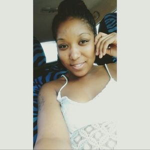 Meet your Posher, Briana