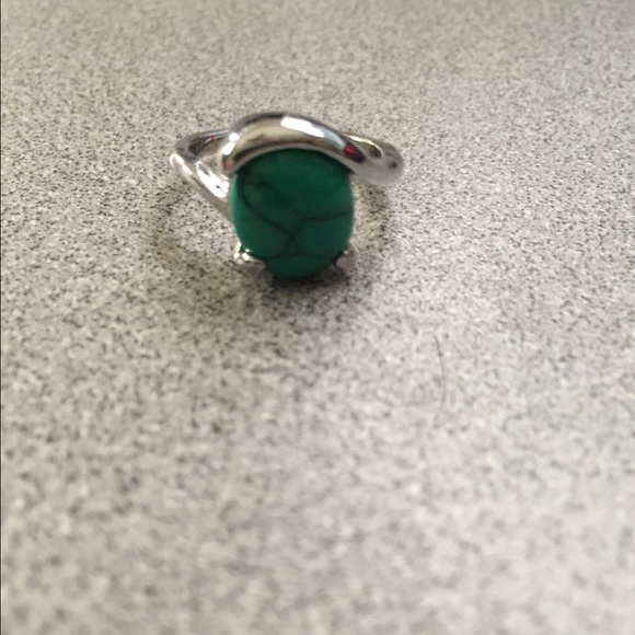 New sz 10 turquoise ring