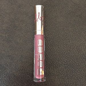New Buxom Full-On Lip Polish in Dolly
