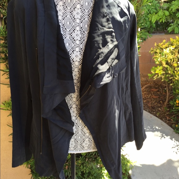 Silk jacket - Picture 4 of 4