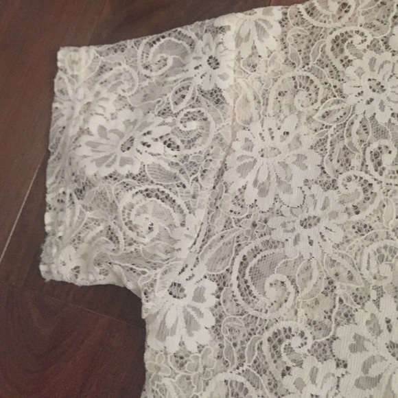 Cream Lace top - Picture 3 of 4