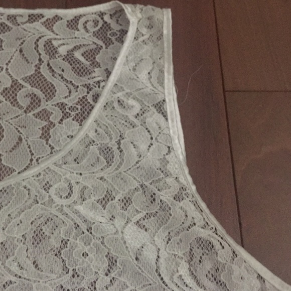 American apparel white lace crop top - Picture 2 of 3