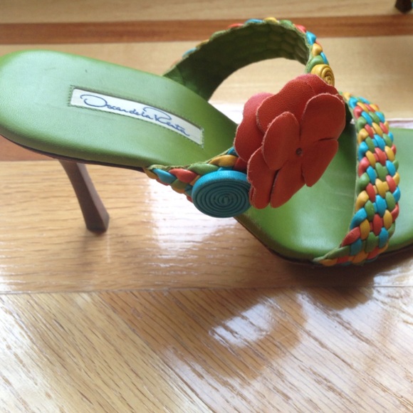 Oscar de la renta heels! - Picture 2 of 4
