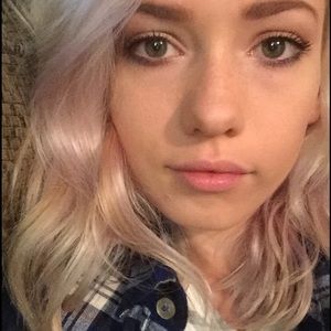 Meet your Posher, Jeannie