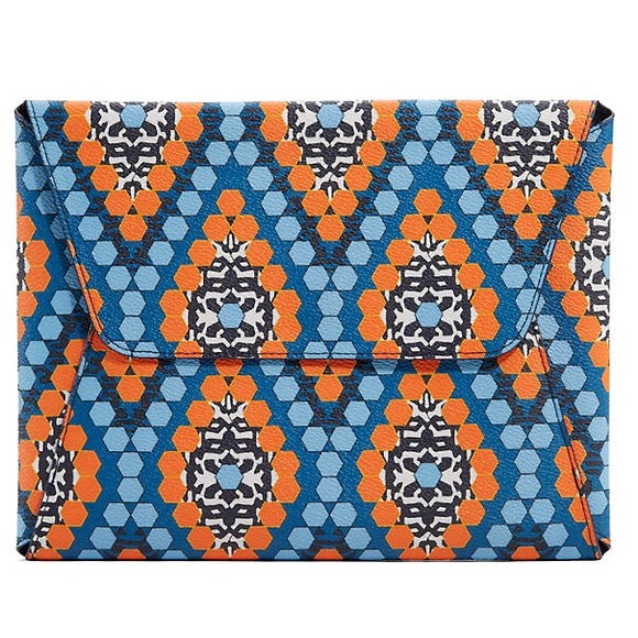 *New* Vera Bradley Tech Envelope