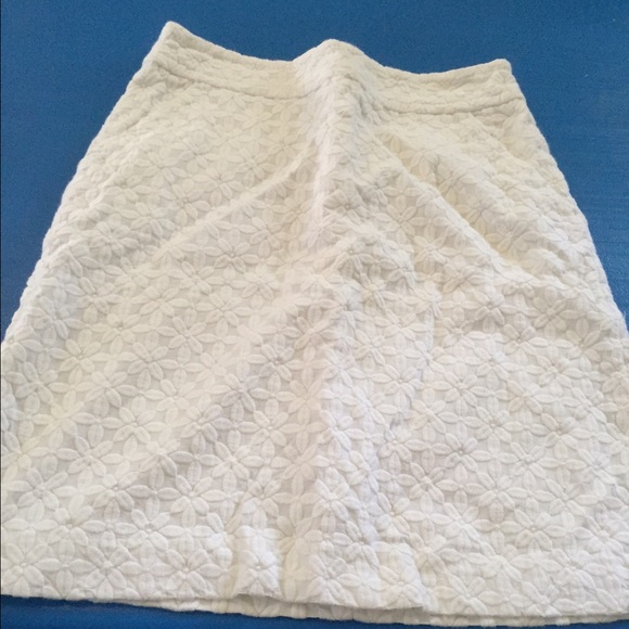 Nice skirt never worn