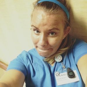 Meet your Posher, Danielle