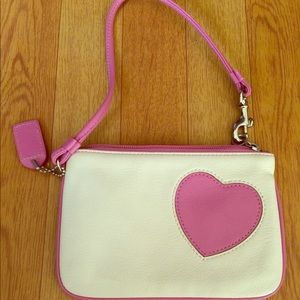 ✨SALE✨COACH Pink Heart Wristlet