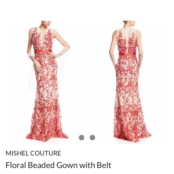 Gown - Picture 1 of 3