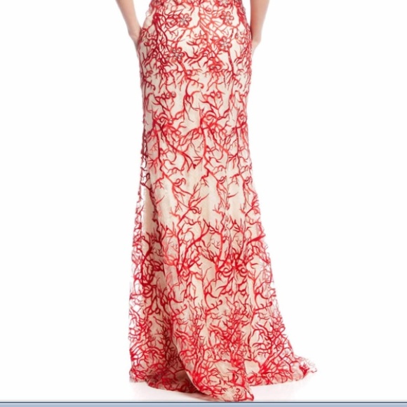 Gown - Picture 3 of 3