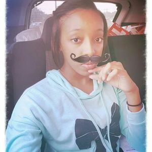 Meet your Posher, Sierra