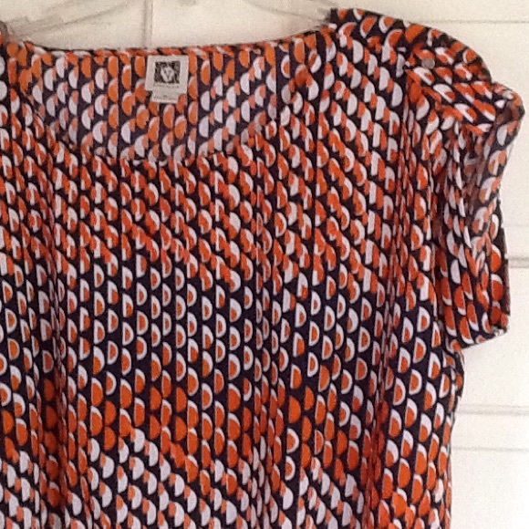 Blouse - Picture 2 of 3