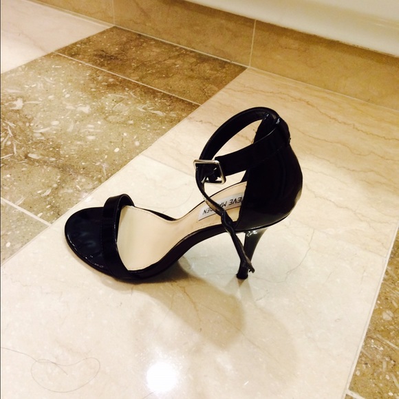 Steve Madden heels - Picture 2 of 3