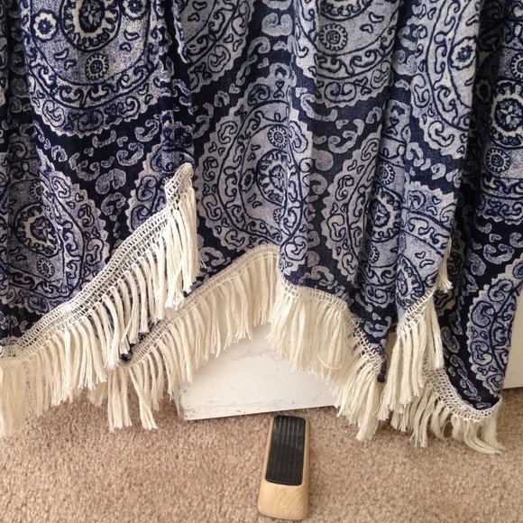 Cardigan - Picture 3 of 4