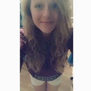 Meet your Posher, Kendra