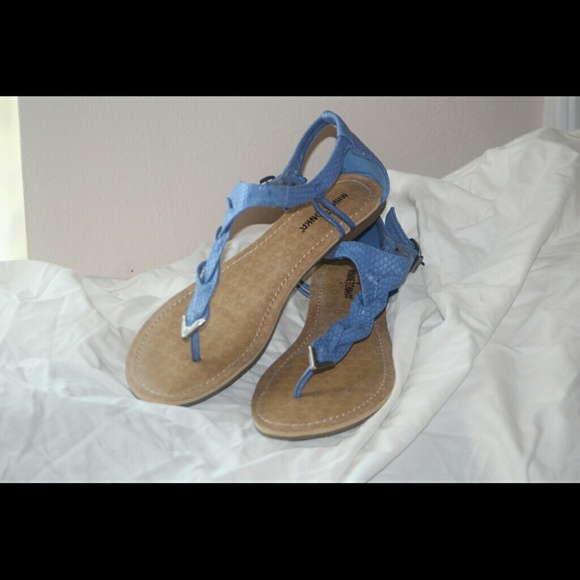 REDUCED Minnetonka Sandals