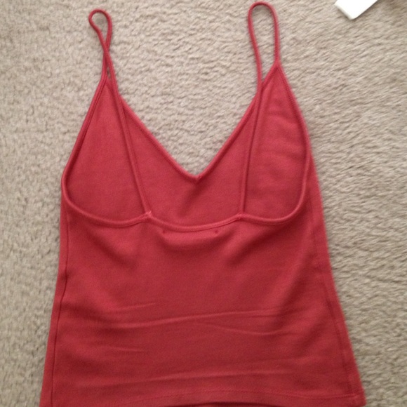 Crop top - Picture 2 of 3