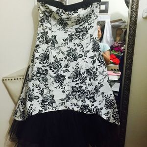 Women dress