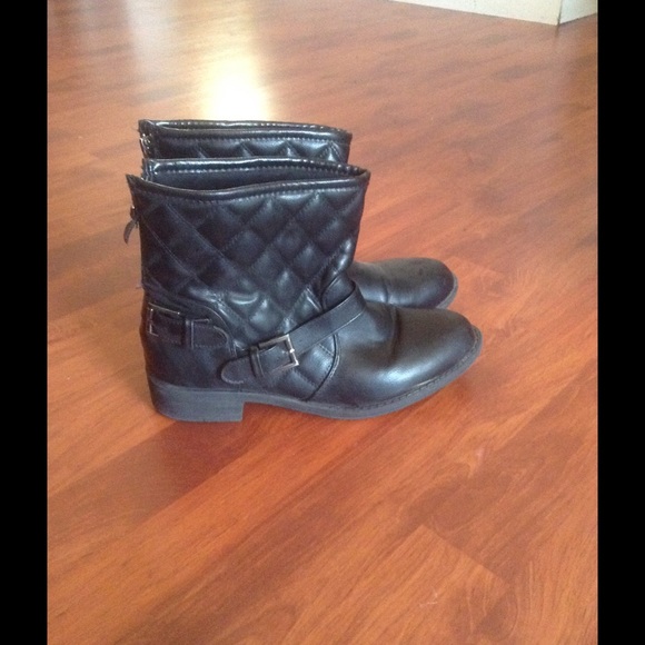 Black ankle booties