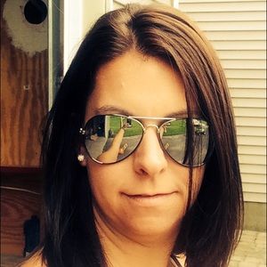 Meet your Posher, Mandy