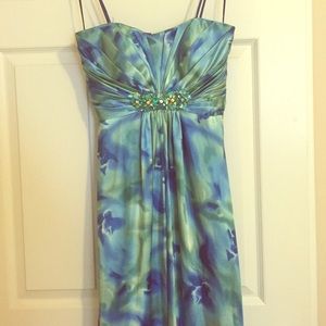Cache Formal Gown Size 4