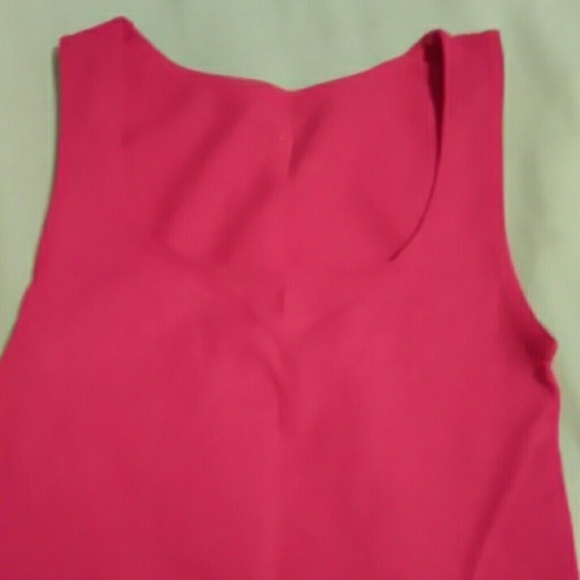 NWT 3 Bright Tops from Discovery.  Medium Large - Picture 3 of 4