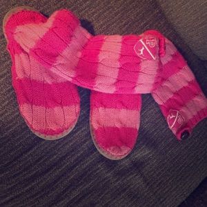 Victoria's Secret Pink boot slippers