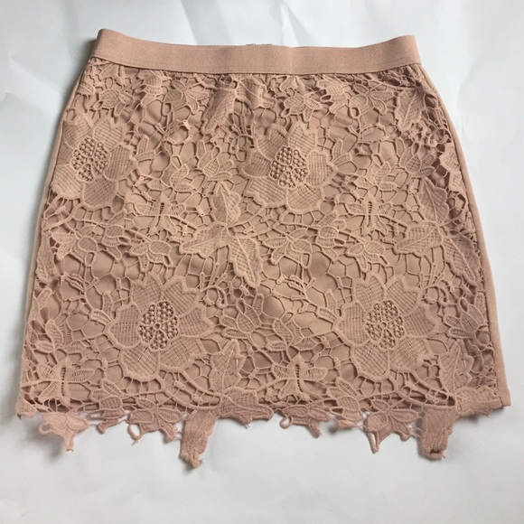 🍁SALE🍁AE pink floral lace skirt