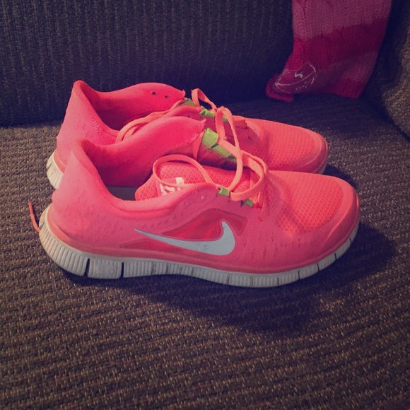 Nike free run 3's