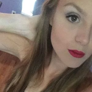 Meet your Posher, Jena