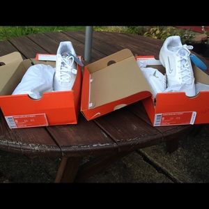 Bundle cheer shoes