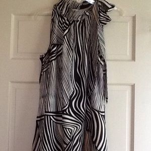 Sleeveless, black/white/tan Dress