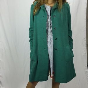 Adorable teal vintage coat.