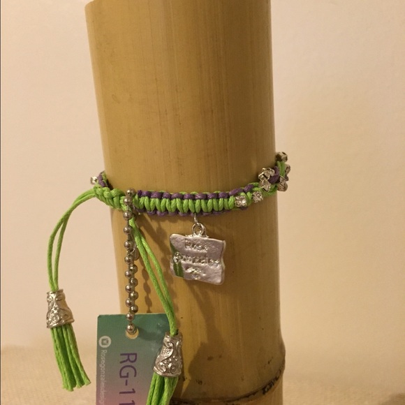 Adjustable bracelet. NWT Retail. - Picture 2 of 2