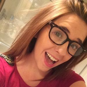 Meet your Posher, Justine