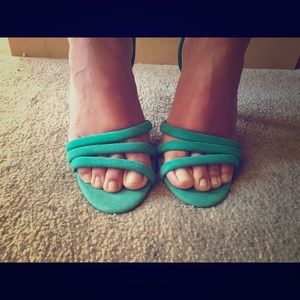 Final Reduction!!! 🎉STEVE MADDEN GREEN SANDALS