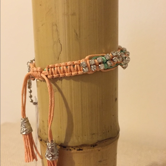 Adjustable bracelet NWT Retail. - Picture 2 of 2