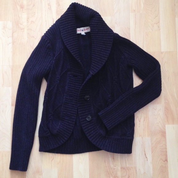 Dark blue thick & cozy shrug cardigan