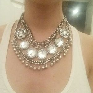 Exotic statments necklace with stones and chains