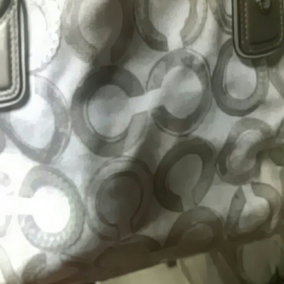 Coach purse - Picture 4 of 4