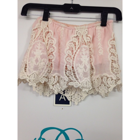 Francesca's brand crop top