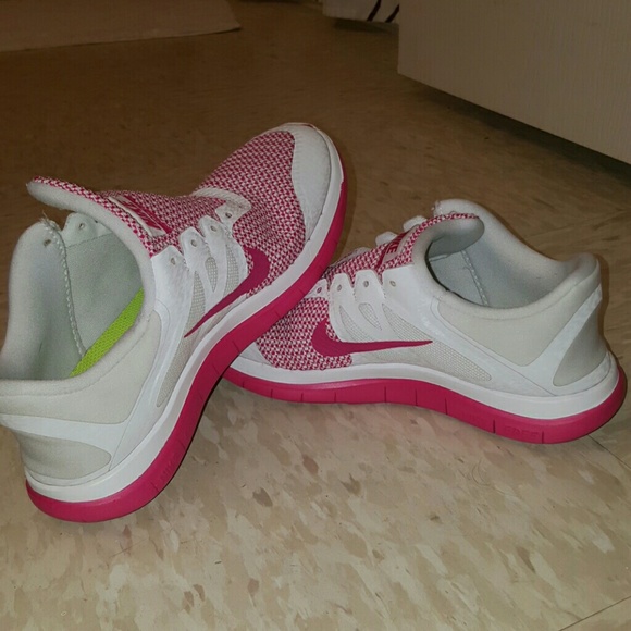 Nike Free 4.0 Pink and White Excellent Condition