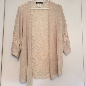 Lace accent flowy cardi