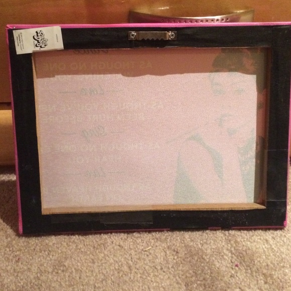 Wall Quote Frame - Picture 2 of 2