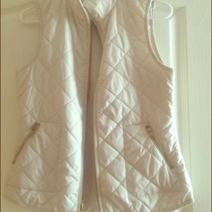 Old navy puffer vest