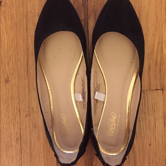 Cute black flats with gold studs
