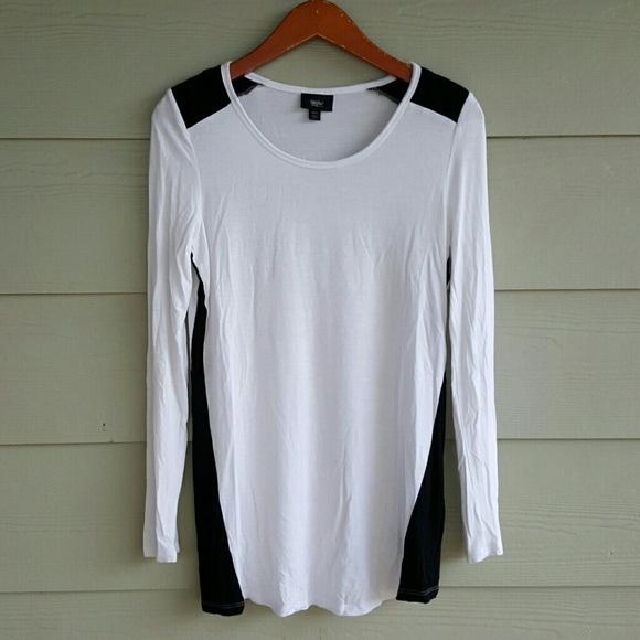 Mossimo Supply Co. Tops - MOSSIMO long sleeve tee