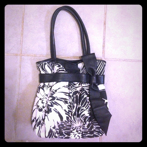 Anne Taylor handbag