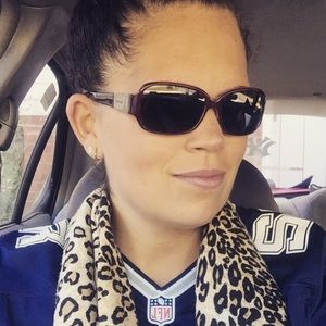 Meet your Posher, Renee