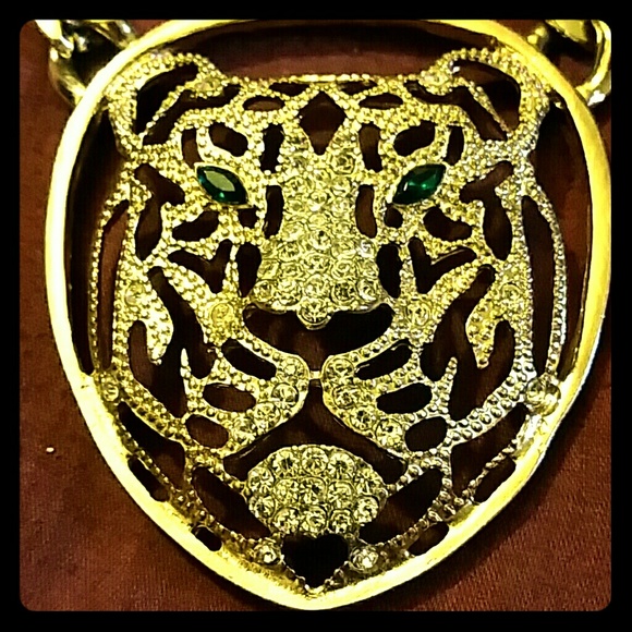 Large Leppard head necklace